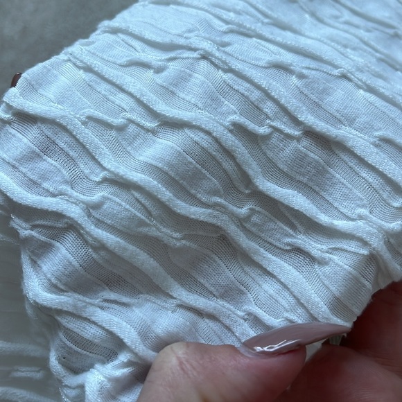 Cropped Ring Top - Picture 3 of 4